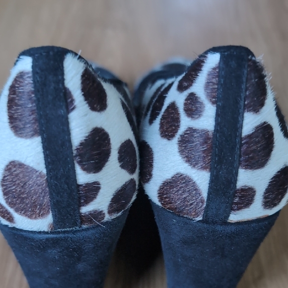 Stylish Black and White Polka Dot Wedge Shoes - Picture 10 of 11